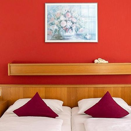 Hotel Garni Zum Hirschen Iphofen Zewnętrze zdjęcie