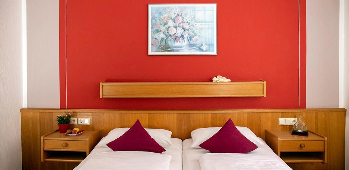 Hotel Garni Zum Hirschen Iphofen Zewnętrze zdjęcie