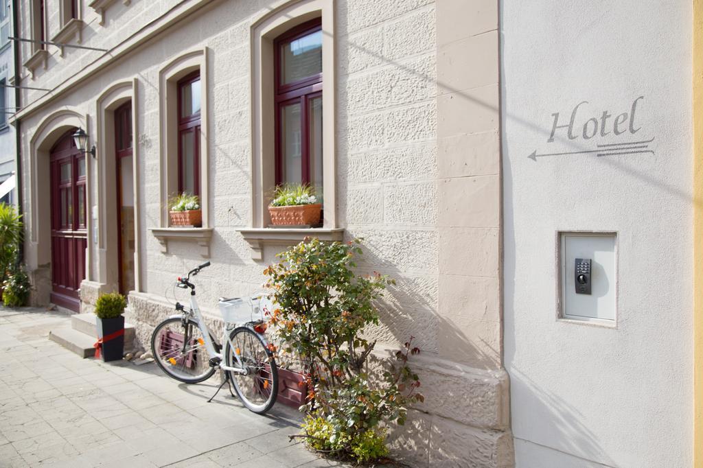 Hotel Garni Zum Hirschen Iphofen Zewnętrze zdjęcie